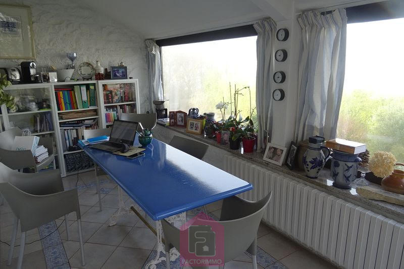 Propriété - 310 m² - 9 pièces