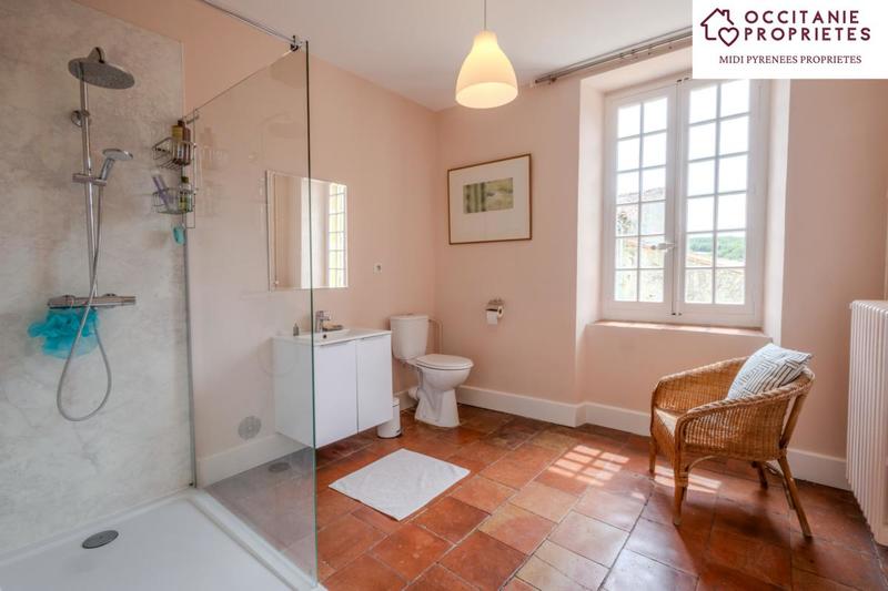 Propriété - 520 m² - 13 pièces