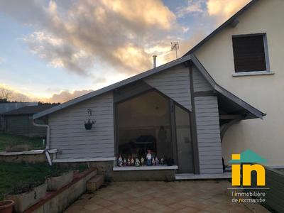 Maison de ville - 140 m² - 6 pièces