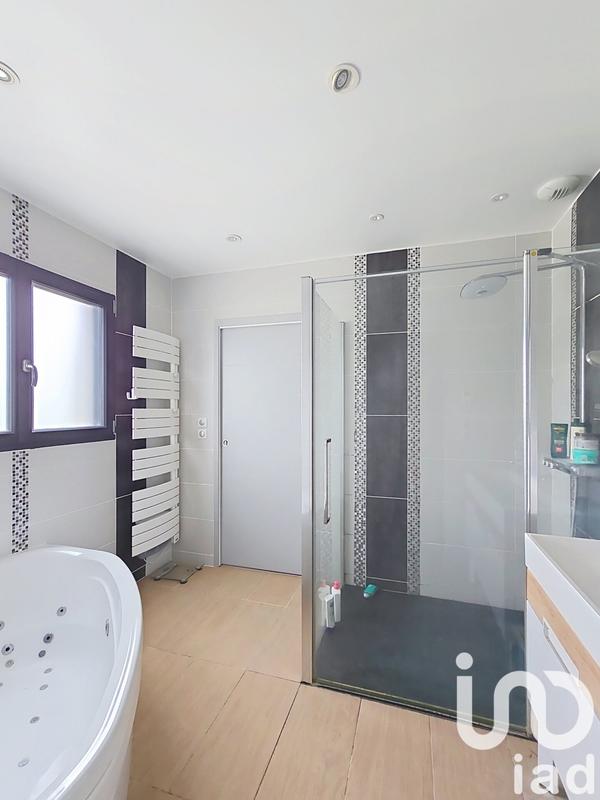 Maison - 150 m² - 6 pièces