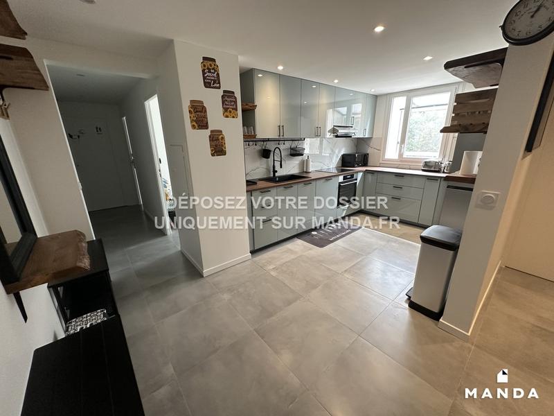 Chambre - 11 m² - 7 pièces