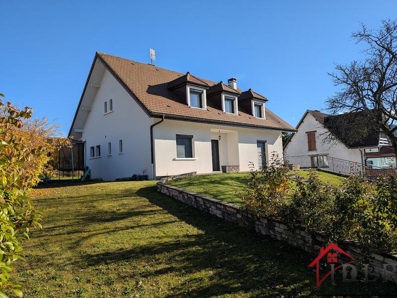 Maison - 189 m² - 6 pièces