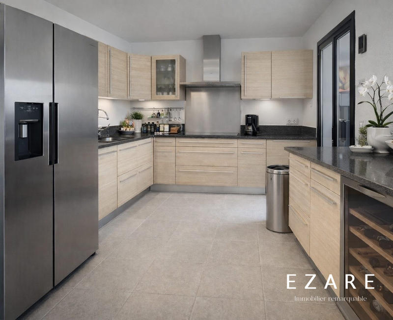 Appartement - 125 m² - 4 pièces