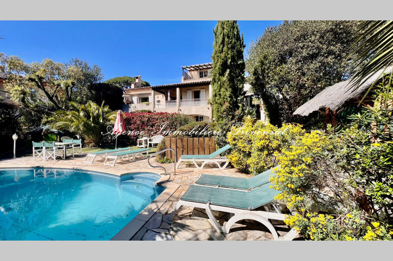 Maison - 172 m² - 7 pièces