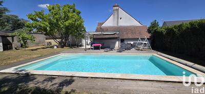 Maison - 208 m² - 7 pièces