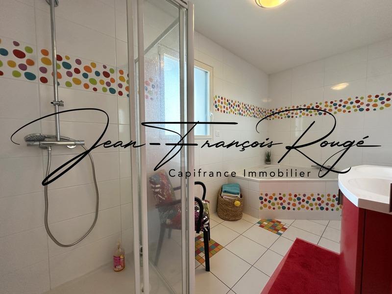 Maison - 170 m² - 7 pièces