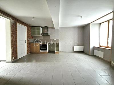 Maison de village - 88 m² - 7 pièces