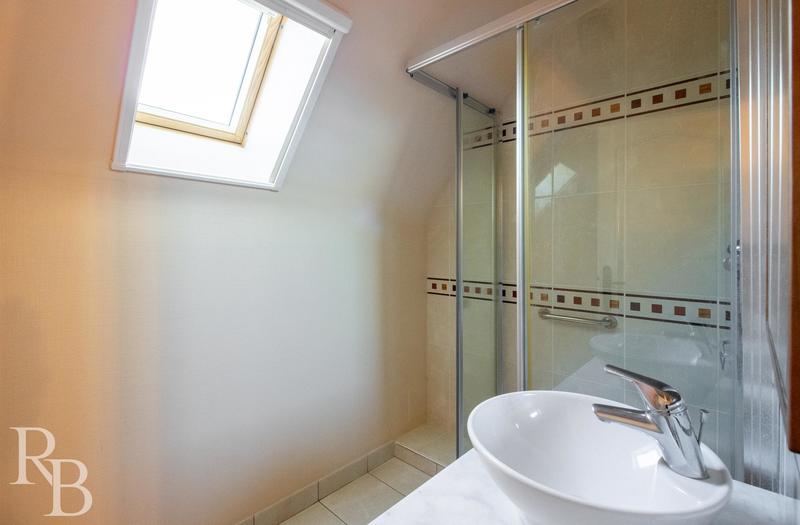 Maison - 168 m² - 7 pièces