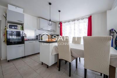 Appartement - 90 m² - 4 pièces