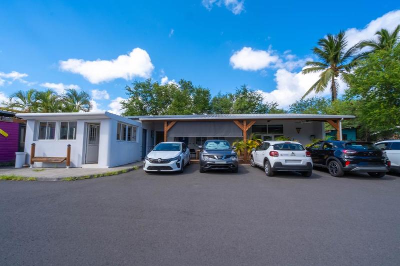 Local d'activité / Entrepôt - 717 m² - 30 pièces