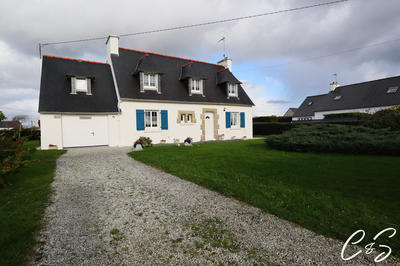 Maison - 102 m² - 5 pièces