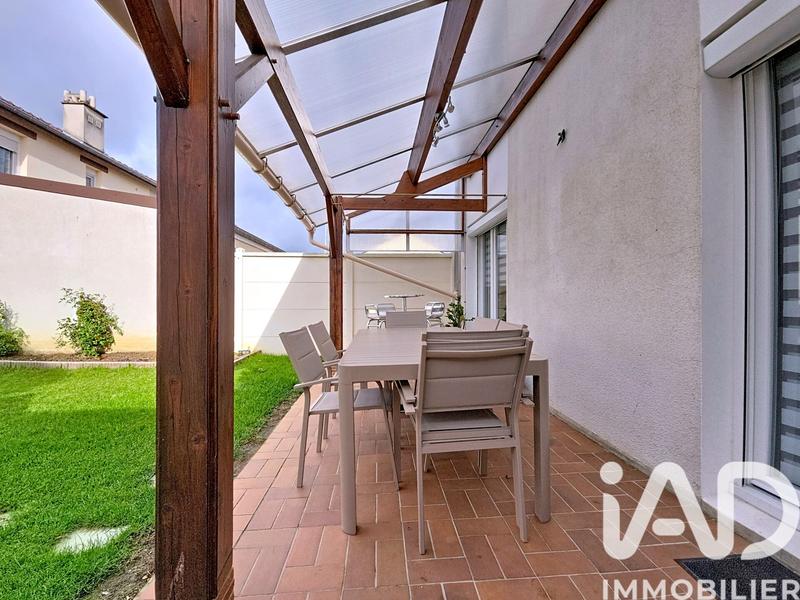 Maison - 92 m² - 4 pièces