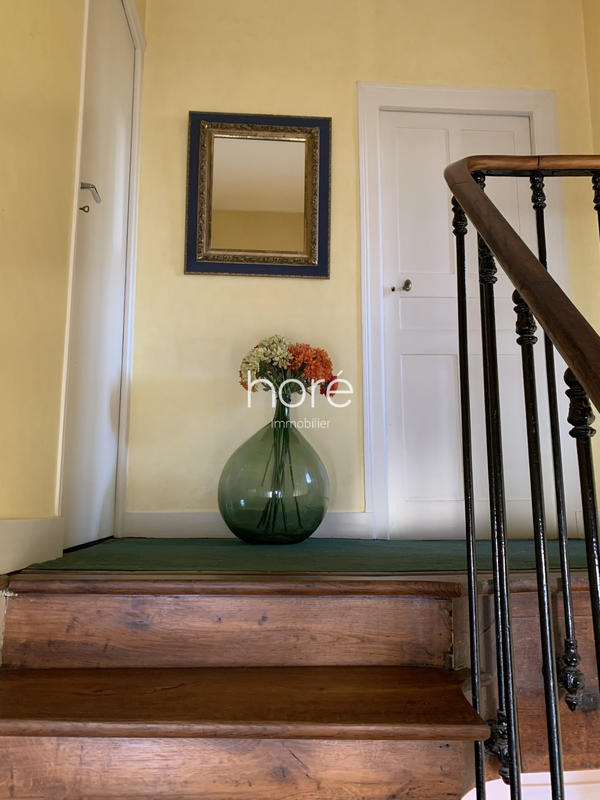 Maison - 210 m² - 9 pièces