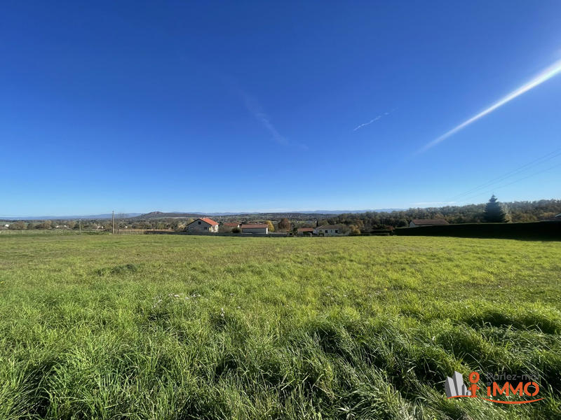 Terrain - 747 m²