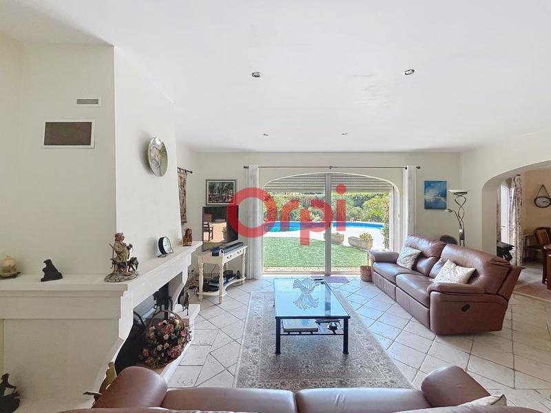 Maison - 140 m² - 4 pièces