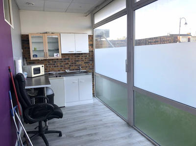 Local commercial - 250 m² - 7 pièces