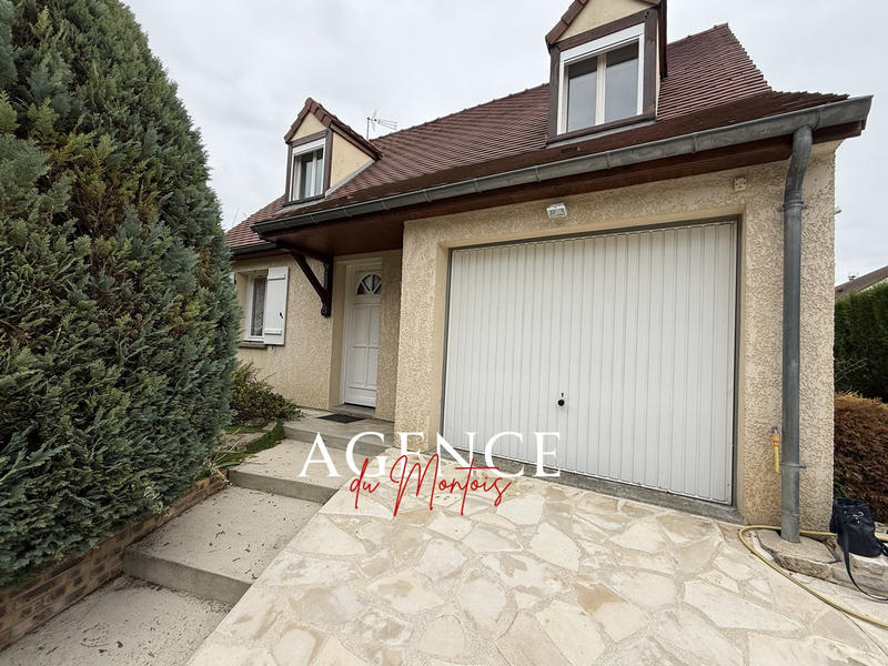 Maison - 80 m² - 5 pièces