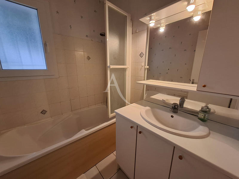 Maison - 65 m² - 3 pièces