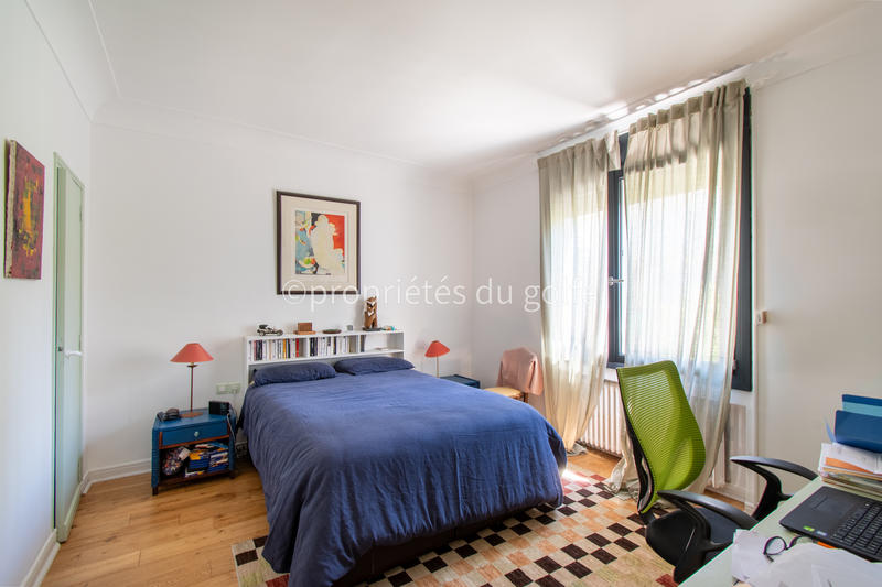 Maison - 189 m² - 5 pièces