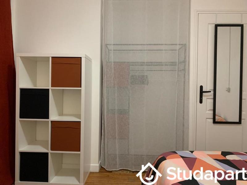 Chambre - 15 m² - 1 pièce
