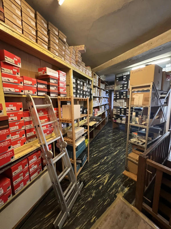 Fonds de commerce - Local commercial - 150 m²