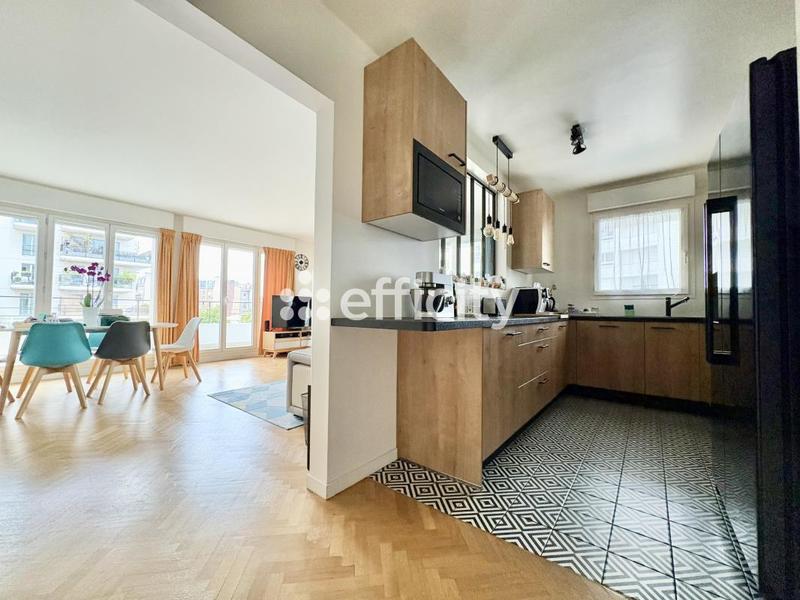 Appartement - 90 m² - 4 pièces