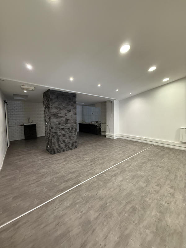 Local commercial - 113 m²