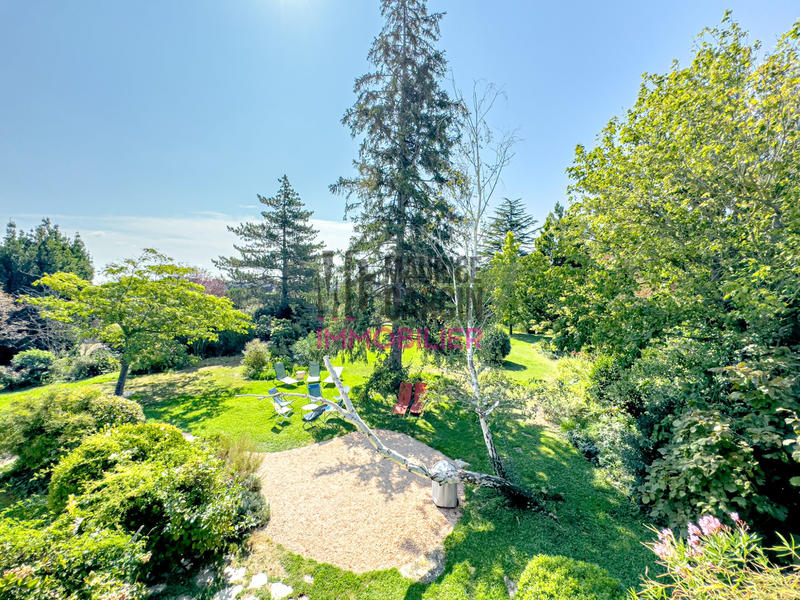 Maison - 196 m² - 6 pièces