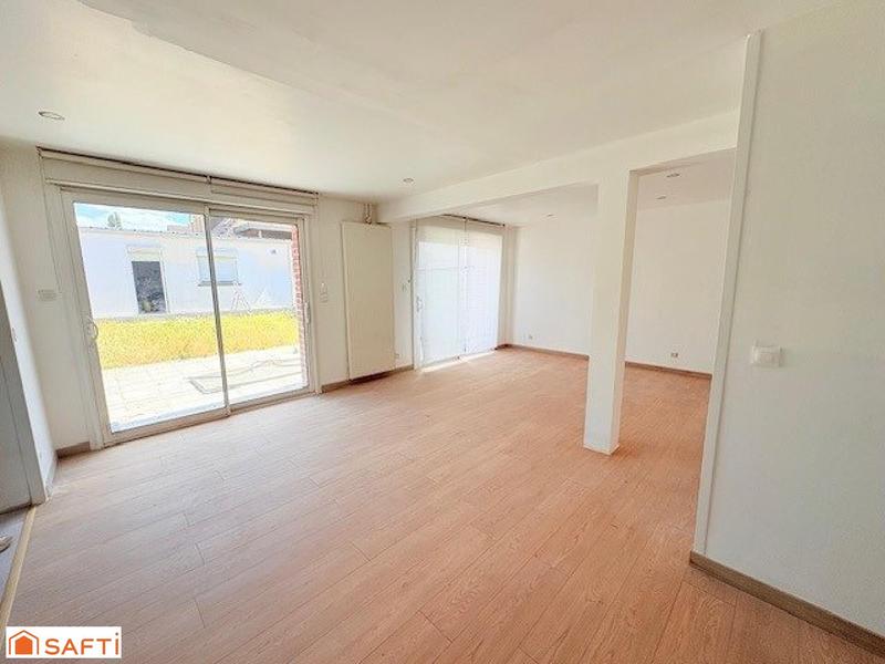 Maison - 102 m² - 6 pièces