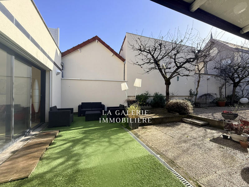 Maison - 172 m² - 6 pièces