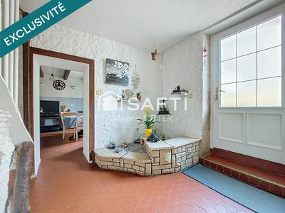 Maison - 223 m² - 7 pièces