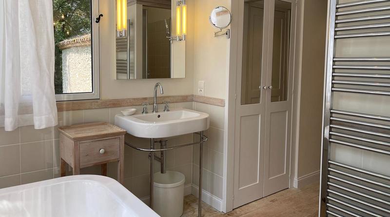 Maison - 260 m² - 7 pièces