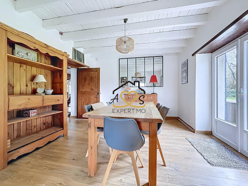 Maison - 191 m² - 7 pièces