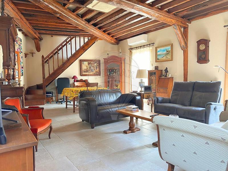 Maison - 193 m² - 9 pièces