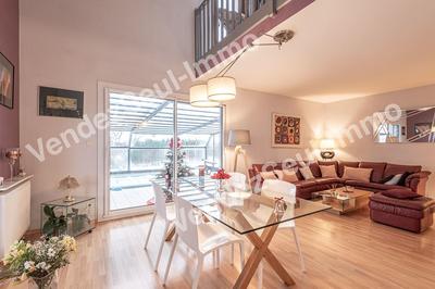 Maison traditionnelle - 118 m² - 4 pièces