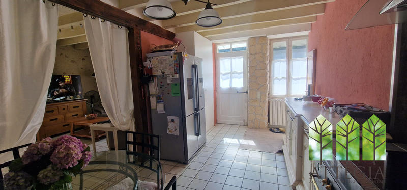 Maison ancienne - 143 m² - 8 pièces