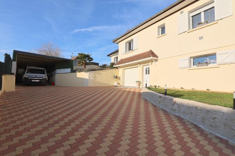 Maison - 145 m² - 5 pièces