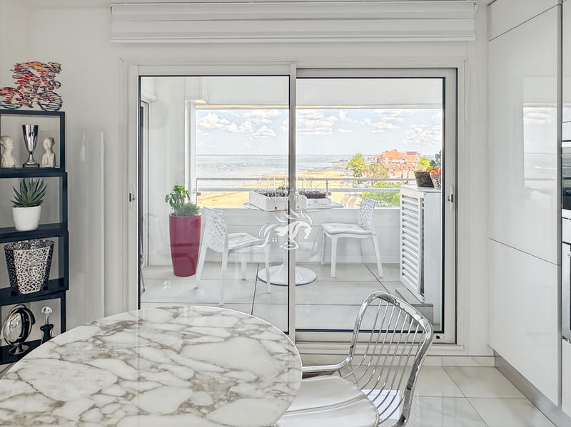 Appartement - 120 m² - 4 pièces