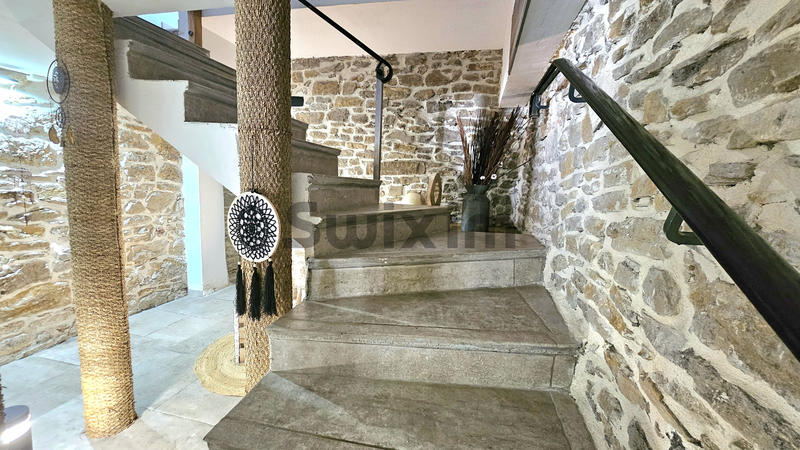 Maison - 186 m² - 7 pièces