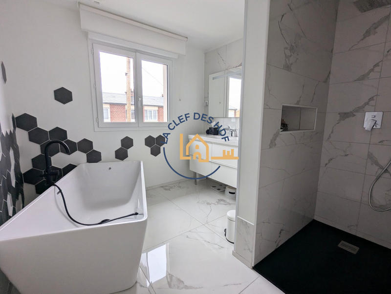 Maison - 108 m² - 4 pièces