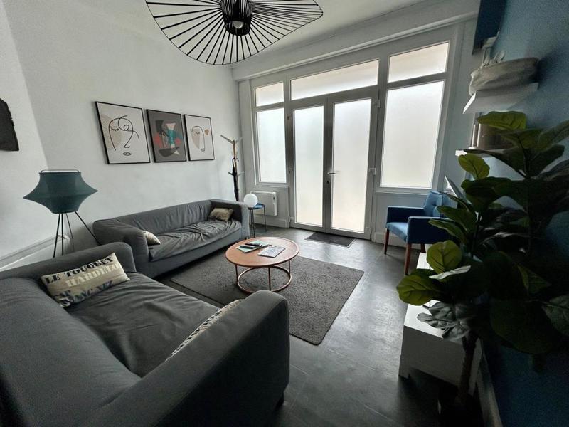 Maison - 80 m² - 5 pièces