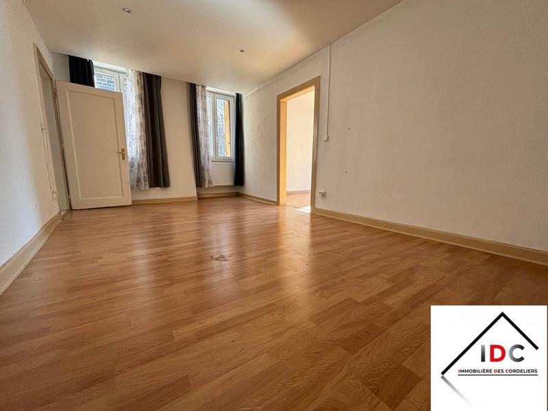 Appartement - 83 m² - 4 pièces