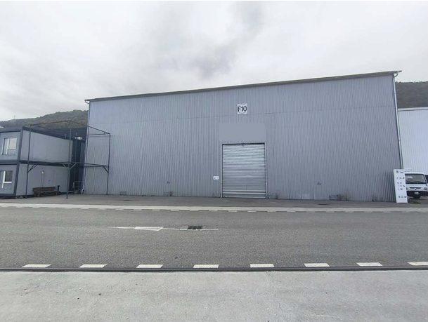 Local d'activités - 300 m²