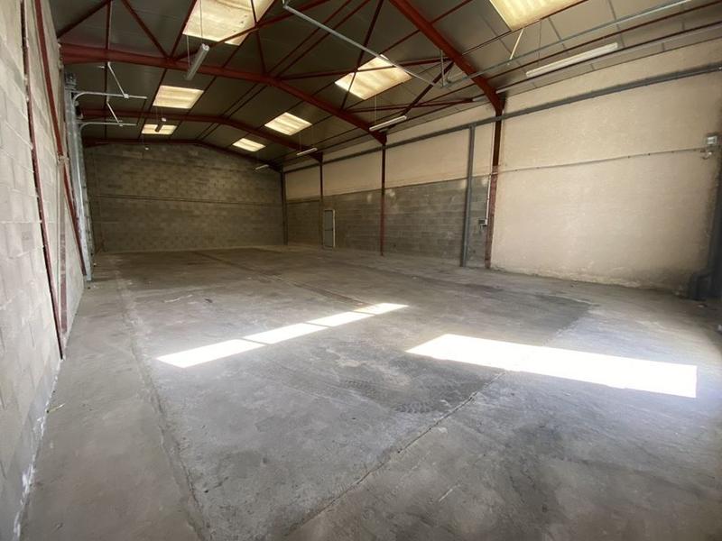 Local commercial - 205 m² - 1 pièce