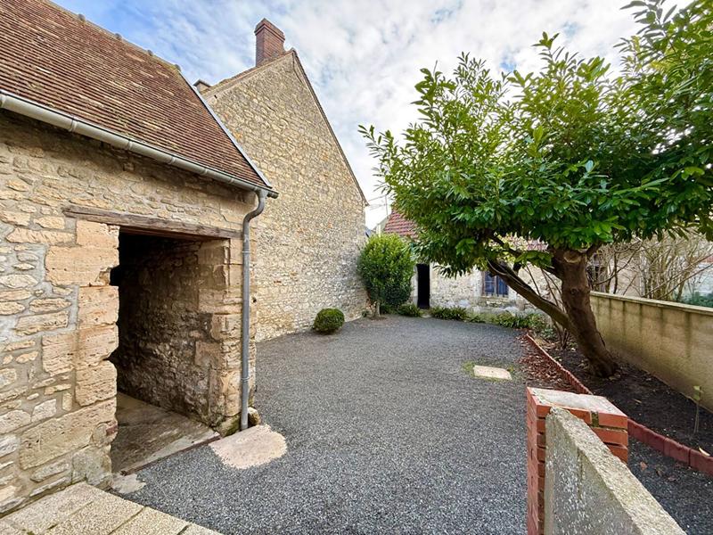 Maison - 90 m² - 6 pièces