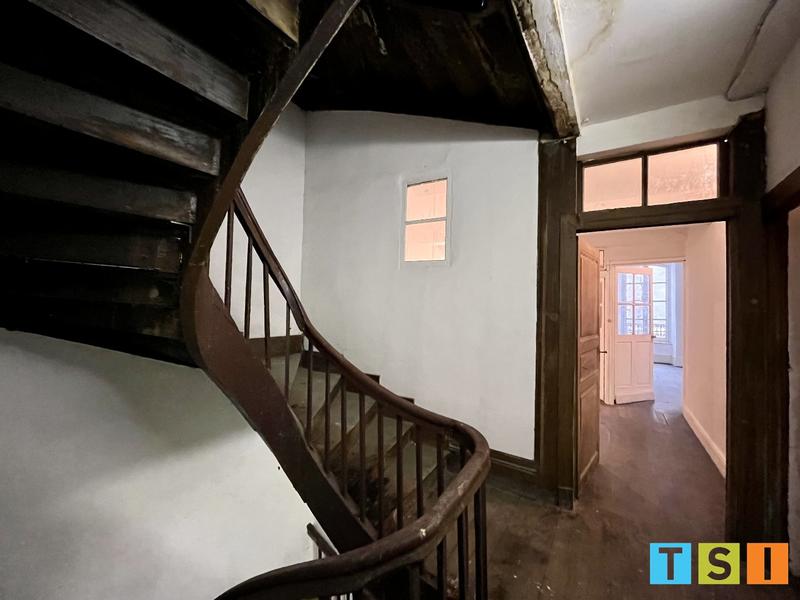 Immeuble - 287 m² - 12 pièces