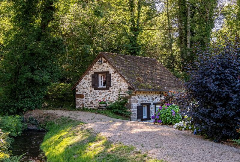 Fonds de commerce - 930 m²