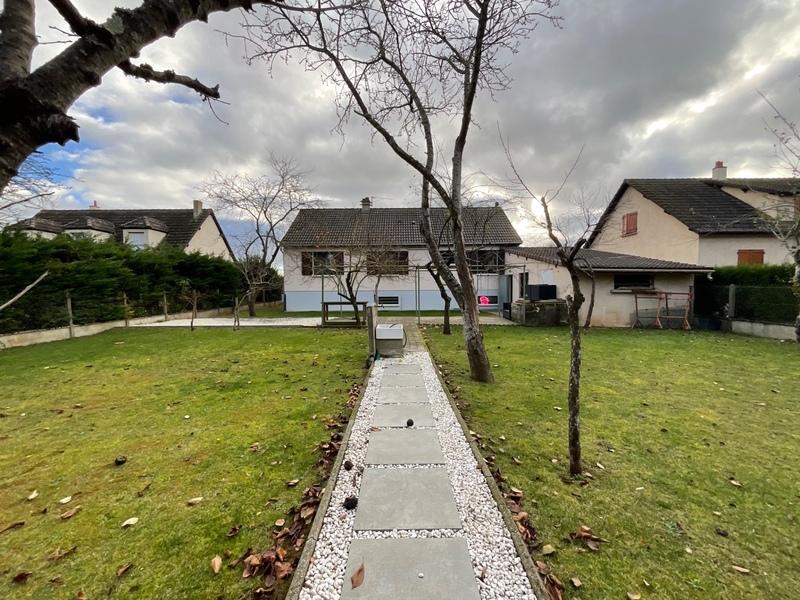 Maison - 88 m² - 4 pièces