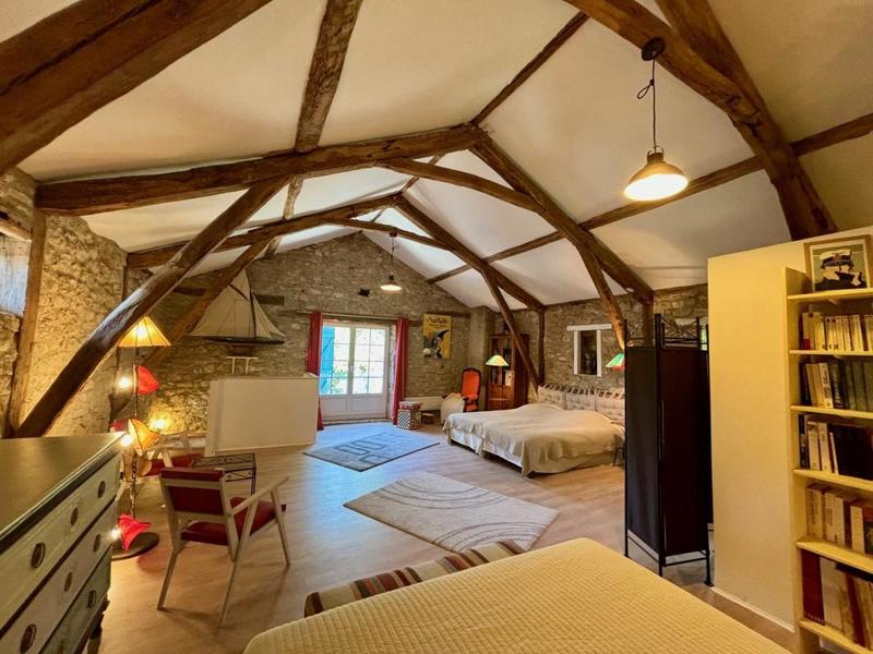 Propriété - 474 m² - 15 pièces