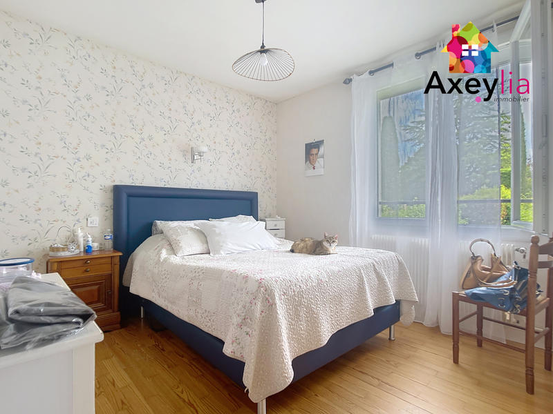 Maison - 93 m² - 4 pièces